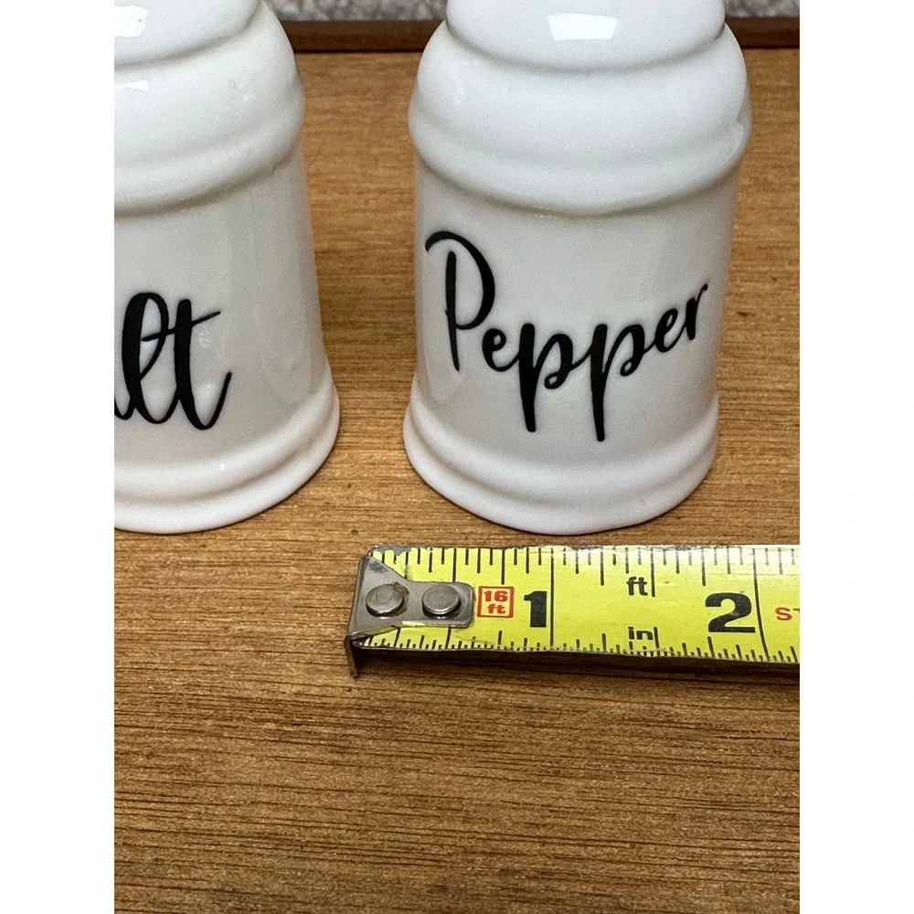 N/A salt pepper